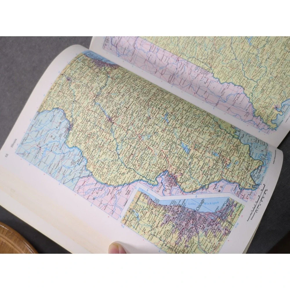 1984 Contemporary‎ World Atlas Vintage Illustrated Rand McNally Trade Paperback